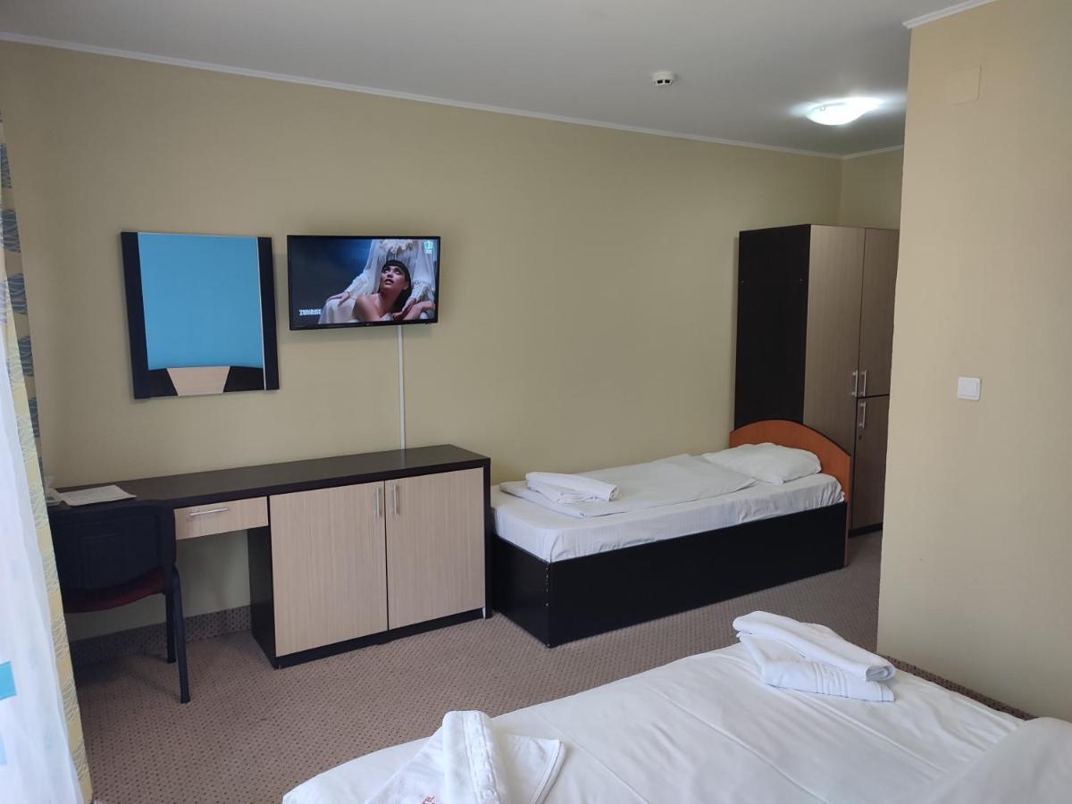 Hotel Iri Buşteni Dış mekan fotoğraf