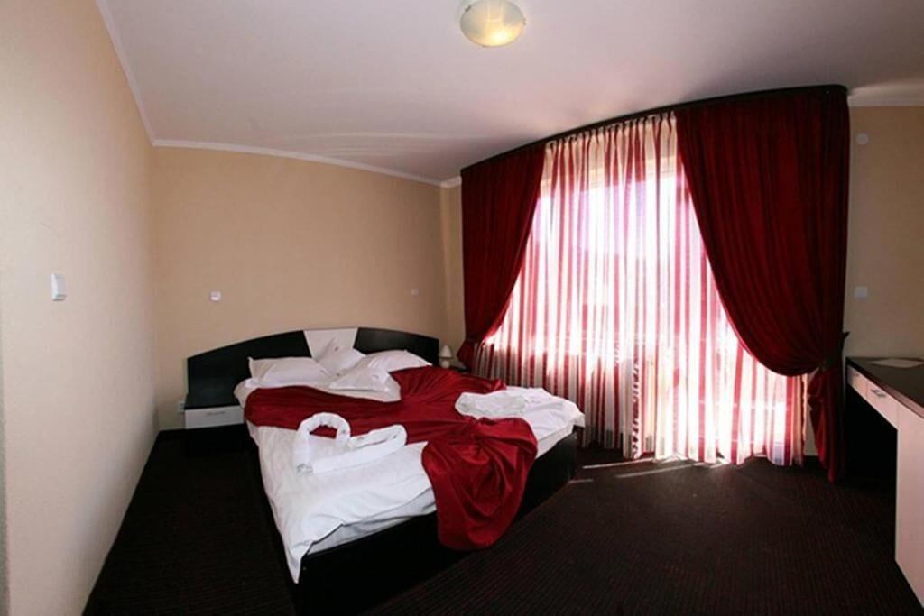 Hotel Iri Buşteni Dış mekan fotoğraf