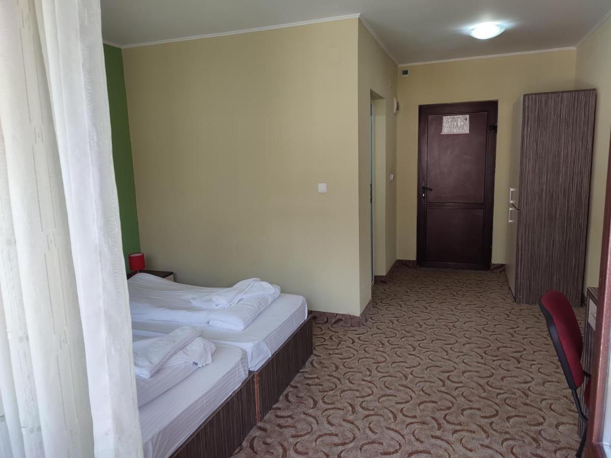 Hotel Iri Buşteni Dış mekan fotoğraf