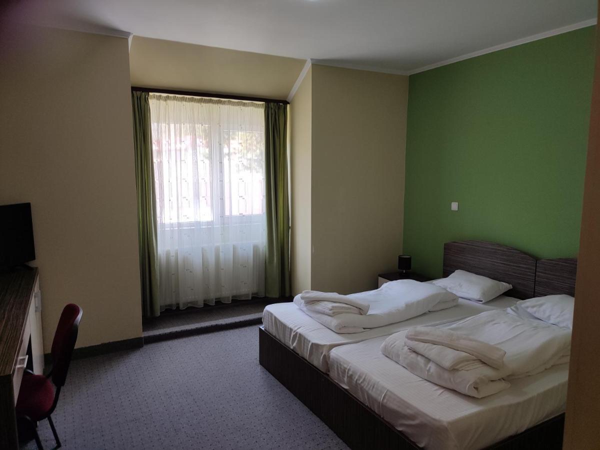 Hotel Iri Buşteni Dış mekan fotoğraf