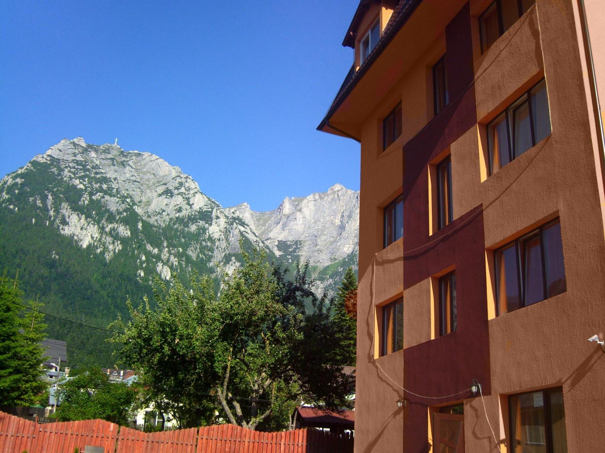 Hotel Iri Buşteni Dış mekan fotoğraf