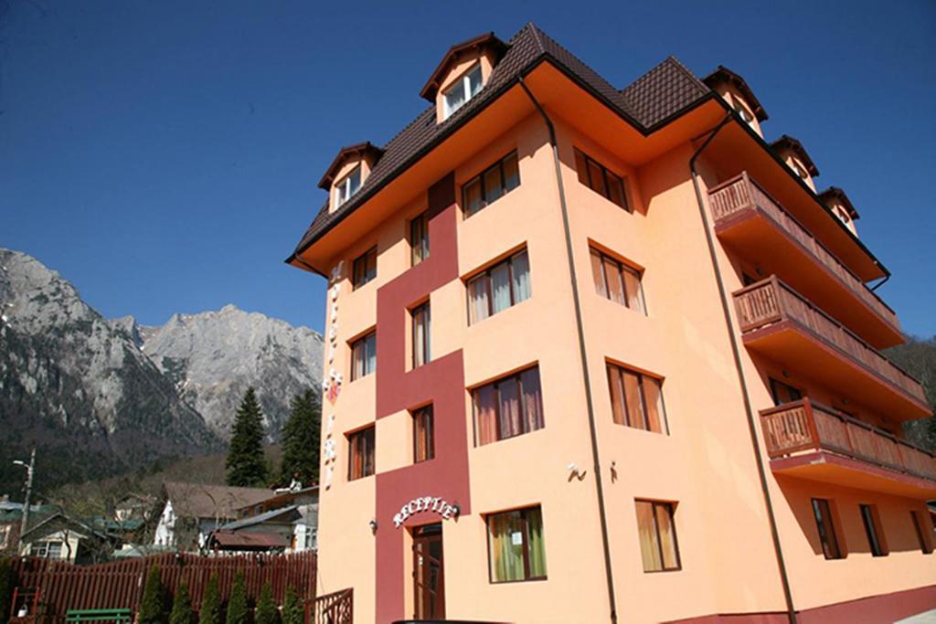 Hotel Iri Buşteni Dış mekan fotoğraf