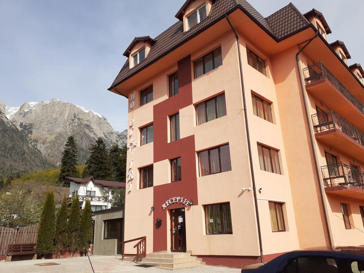 Hotel Iri Buşteni Dış mekan fotoğraf